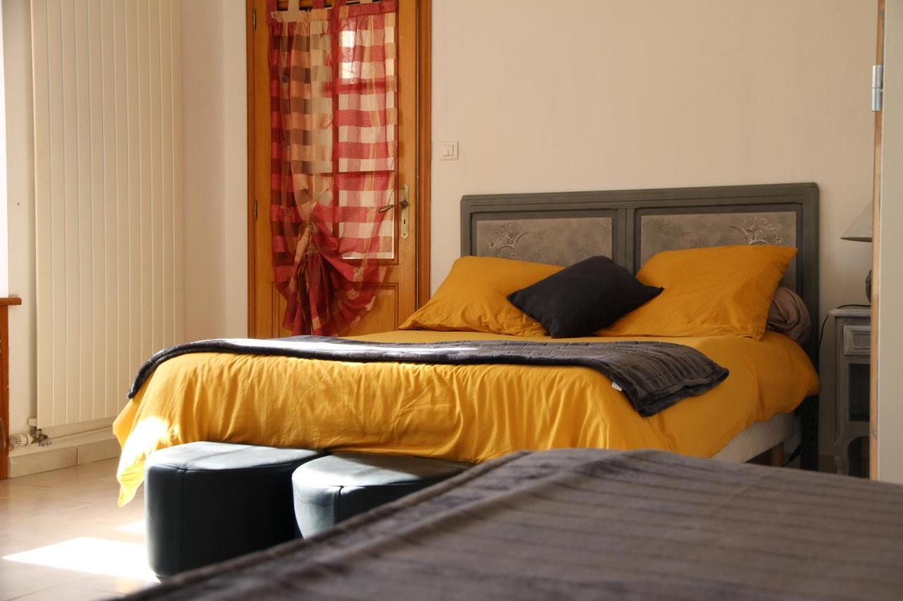 Domaine Des Fees Apartment La Gaubretiere Ngoại thất bức ảnh
