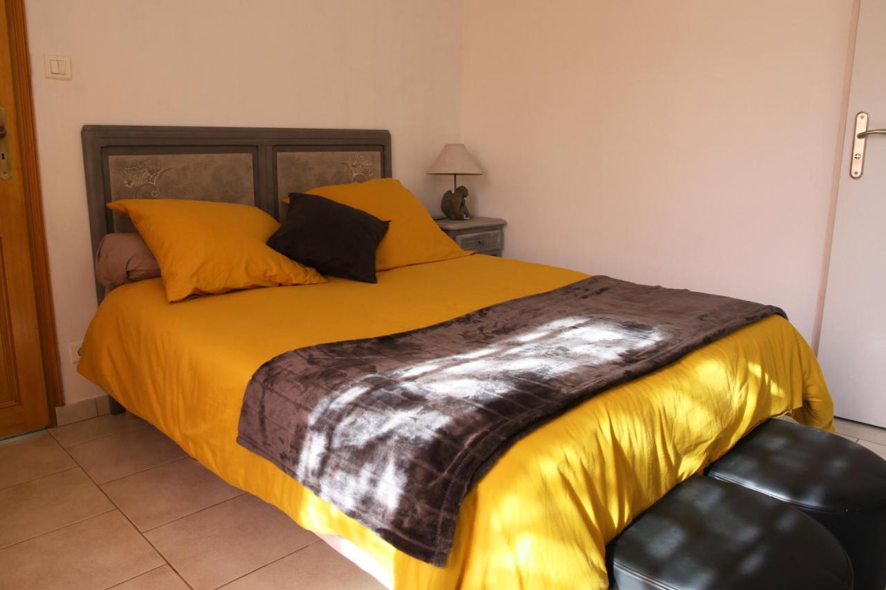 Domaine Des Fees Apartment La Gaubretiere Ngoại thất bức ảnh